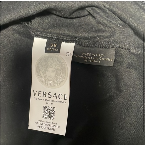 Versace tshirt - Picture 2 of 2